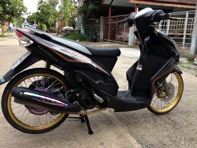 MIo115 สองตา รถปี 2011