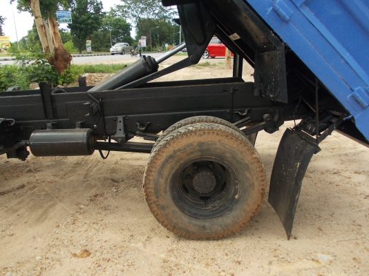 ขายอีซูซู6ล้อดั้ม