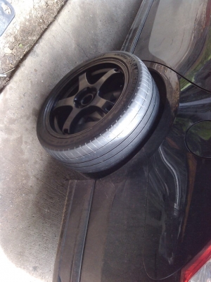 17" กว้าง7 4/100-114 ยาง215/45 ปี10 4วง ครบชุด