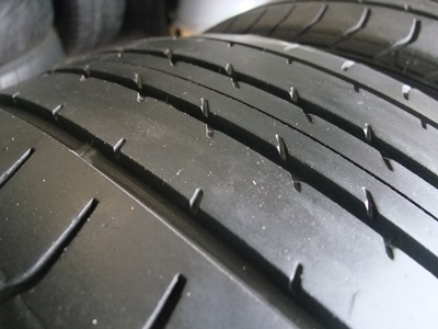 ยาง Dunlop 195/45/16 ปี 12 ยาง Dunlop 195/45/16 ปี 12
