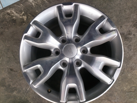 ขายแม็กฟอร์ดถอดป้ายแดง 6รูขอบ18 จำนวน 4 วง