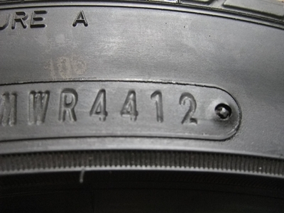 ยาง Dunlop 195/45/16 ปี 12 ยาง Dunlop 195/45/16 ปี 12