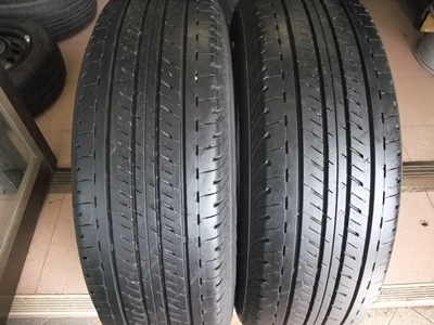 ยาง Bridgestone 215/70/15 ปี 11