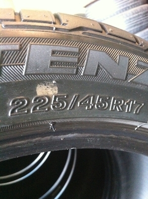 ยาง Bridgestone 225/45/17 ปี 10 แก้ม runflat