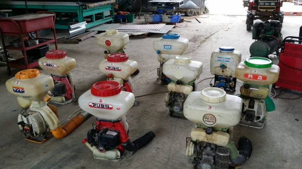 เครื่องฉีดพ่นยา เก่าญี่ปุ่น แบบกระเป๋าสะพาย เครื่องยนต์เบนซิน หลายขนาด สภาพดี พร้อมใช้งาน