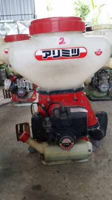 เครื่องฉีดพ่นยา เก่าญี่ปุ่น แบบกระเป๋าสะพาย เครื่องยนต์เบนซิน หลายขนาด สภาพดี พร้อมใช้งาน