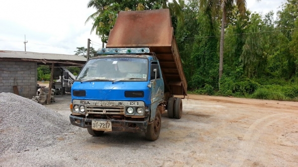 ขาย CHEETAH วางหัว isuzu ks เครือง 100 แรง ดั้ม 5 คิว