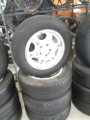 แม๊ก 5 รู ขอบ 15 แม๊ก BENZ ชุด 4 ล้อ TEL.081-427-3941 แม๊ก 5 รู ขอบ 15 แม๊ก BENZ ชุด 4 ล้อ TEL.081-427-3941