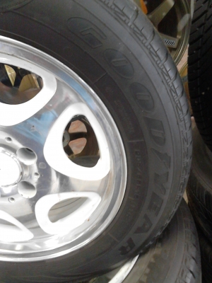 แม๊ก 5 รู ขอบ 15 แม๊ก BENZ ชุด 4 ล้อ TEL.081-427-3941 แม๊ก 5 รู ขอบ 15 แม๊ก BENZ ชุด 4 ล้อ TEL.081-427-3941