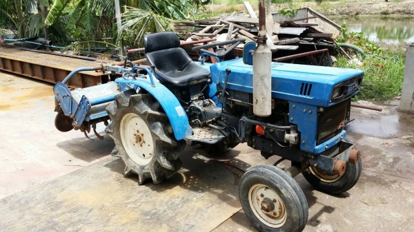 รถไถพรวนดินนั่งขับ ISEKI 13 แรง  เก่าญี่ปุ่น สภาพพร้อมใช้งาน  เครื่องยนต์แรงและติดง่าย คุณภาพดี