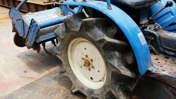 รถไถพรวนดินนั่งขับ ISEKI 13 แรง  เก่าญี่ปุ่น สภาพพร้อมใช้งาน  เครื่องยนต์แรงและติดง่าย คุณภาพดี