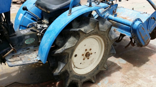 รถไถพรวนดินนั่งขับ ISEKI 13 แรง  เก่าญี่ปุ่น สภาพพร้อมใช้งาน  เครื่องยนต์แรงและติดง่าย คุณภาพดี