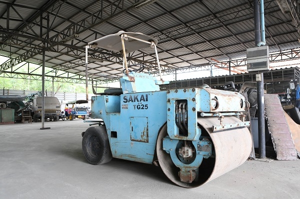 จำหน่าย รถขุด รถตัก รถบด รถปูยาง รถดันดิน รถเจาะ รถเกรด เครื่องจักรในงานก่อสร้างทุกประเภท