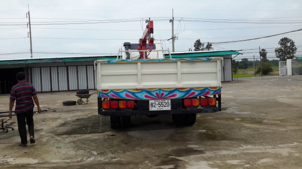 ขายรถหกล้อติดเครน 3ตัน