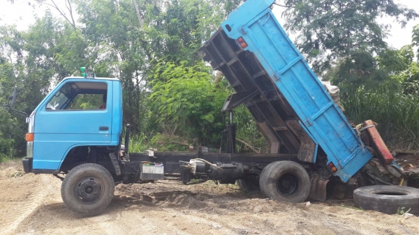 หกล้อดั้ม isuzu  NPR เครื่อง 4BB เครื่องดีคันชีสวย สภาพพร้อมใช้งาน ไม่มีทะเบียน