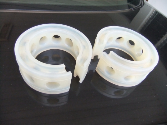 ขายยางยูริเทนรองสปริงคุณภาพสูง มือสองสภาพดี