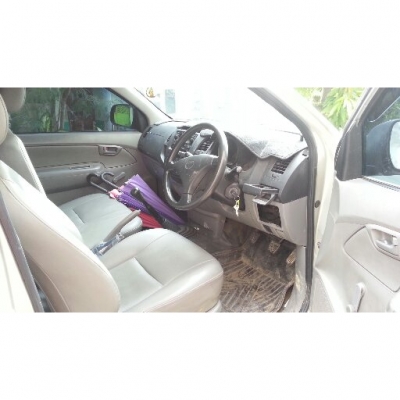 ขายวีโก้ ปี10 เบนซิน/แก๊ส 2 ประตูหลังคาสูง ขายดาวน์ 35,000.-