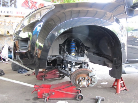 รัับแก้ปัญหาช่วงล่าง รถกระบะ isuzu by Shock Profender รัับแก้ปัญหาช่วงล่าง รถกระบะ isuzu by Shock Profender