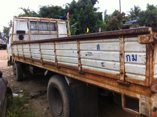 ขายรถหกล้อกลางวิ่งแค่ 110000  กิโลเอง