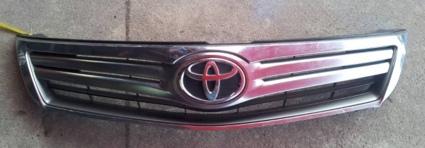 กระจังหน้า Camry Hybrid