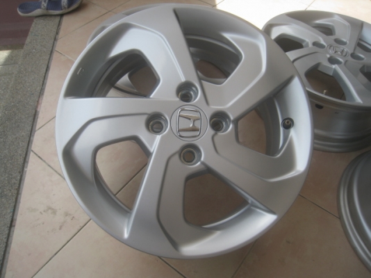 ขายล้อแม็ก new city 15"