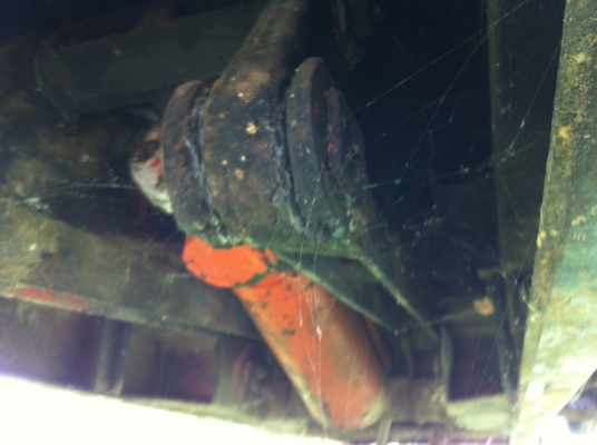 ((ขายไปยโสธร))ขายกระบะดั้ม ชุดกระบอกดั้ม 4ตัน คัสซี่ 75 cm ยาว3.5  ยกลงจากรถตามสภาพ สนใจโทรมาคุยครับ