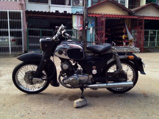 ขายc92 ขาย 19300 เครื่องดี เคยติด แต่เบื่อช่าง และไม่มีเวลาด้วยครับ no book ของครบตามรูป ขายถูกๆ เหมาะสำหรับนักปั้น ขาย ครับ หมูราคานี้ ถูกมากๆแล้วครับ ติดต่อ