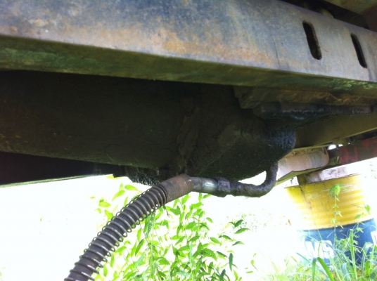 ขายกระบะดั้มดิน ยกลงจากhino fDเปลี่ยนเป็นดั้มเกษตร ค้ัสซี82cm ยาว3.8 ยกลงขายตามสภาพ พร้อมชุดกระบอกดั้ม 8ตัน สนใจโทรถามครับ