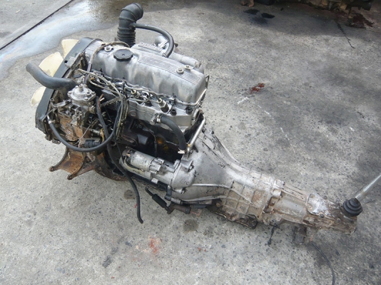 ขายเครื่องยนต์ดีเซล MITSUBHISH 4D55 TUTBO