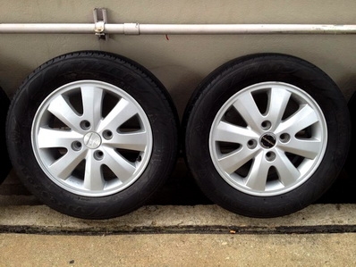 ----ขายแล้ว----แม็กซพร้อมยางปี 11 ใส่รถ 4รู 114 สภาพสวย ตจว ส่งได้ครับ ดูสินค้าได้ที่ ถนนสวนผัก ตลิ่งชัน กทม ครับ