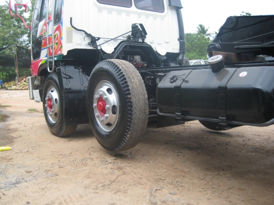 รับติดตั้งคานหน้า 12 ล้อ ระบบถุงลม และแบบแหนบราคา 120,000บาทและติดตั้งระบบยกล้อไฮโดรลิคสำหรับลูกพ่วงและรถกึ่งพ่วง 3 เพลาราคา 90,000 บาท ติดตั้ง 3 คันขึ้นไปราคาลดลงอีกตัดต่อคัชชีดัดดามคัชชีโทร 089-945-5306