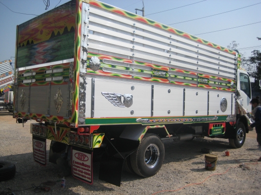 รับติดตั้งคานหน้า 12 ล้อ ระบบถุงลม และแบบแหนบราคา 120,000บาทและติดตั้งระบบยกล้อไฮโดรลิคสำหรับลูกพ่วงและรถกึ่งพ่วง 3 เพลาราคา 90,000 บาท ติดตั้ง 3 คันขึ้นไปราคาลดลงอีกตัดต่อคัชชีดัดดามคัชชีโทร 089-945-5306