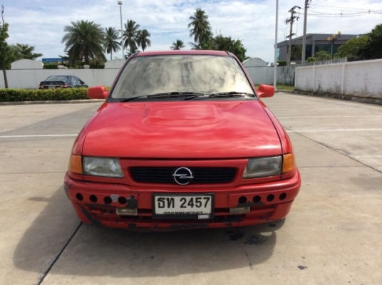 ขายรถโอเปิ้ล แอสตร้า ปี 94 วางเครื่องโตโยต้า 4A-FE 1.6 หัวฉีด เกียร์ออโต้ ติดแก๊ส LPG เพาเวอร์ ภายในเบาะหนัง พวงมาลัยก้านยก เกจ์วัด4ตัว วิทยุCD สีเงา มีริ้วรอยการใช้งาน แม็ก15 หลัง8" รถขับดี พร้อมใช้
