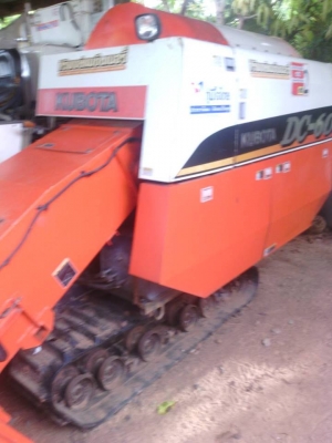 ขายรถเกี่ยวข้าว KUBOTA DC60 สภาพสวยพร้อมใช้งาน เครื่องดีปี51 ช่วงล่างเต็ม พร้อมลงงานได้เลย สนใจโทร 090-8588220คุณนะ ID:narong498 หรือ www.truck.in.th/498