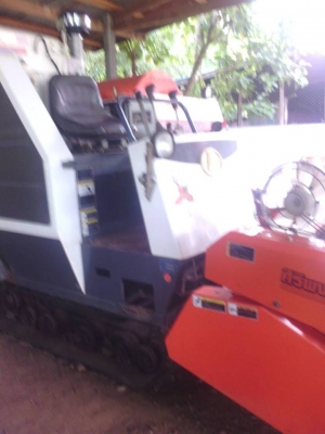 ขายรถเกี่ยวข้าว KUBOTA DC60 สภาพสวยพร้อมใช้งาน เครื่องดีปี51 ช่วงล่างเต็ม พร้อมลงงานได้เลย สนใจโทร 090-8588220คุณนะ ID:narong498 หรือ www.truck.in.th/498