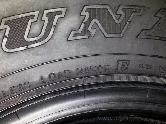 ยางใหม่ 235 x 85 x 16 Japan ยางใหม่ 235 x 85 x 16 Japan