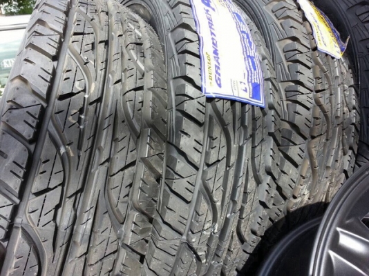 ยางใหม่ 235 x 85 x 16 Japan ยางใหม่ 235 x 85 x 16 Japan