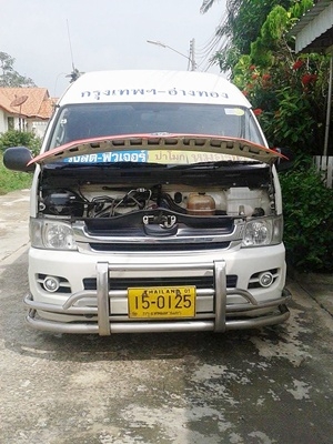 ขายดาวน์รถตู้วินพร้อมป้ายเหลือง