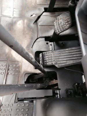 โฟคลิฟ 2.5ตันเครื่่องดีเซลเก่าญี่ปุ่น 195000 เท่านั้น โคมัสสุ FD 25-12