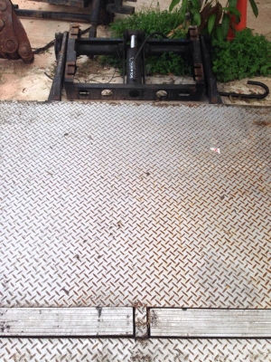 ลิฟใส่ท้ายรถหกล้อสิบล้อ ยกได้1.2ตัน เก่าญี่ป่นอุปกรณ์ครบ มี3ตัว ตัวใหญ่ ใส่สิบล้อ35000บาทใส่หกล้อ 30000บาท ลิฟใส่ท้ายรถหกล้อสิบล้อ ยกได้1.2ตัน เก่าญี่ป่นอุปกรณ์ครบ มี3ตัว ตัวใหญ่ ใส่สิบล้อ35000บาทใส่หกล้อ 30000บาท