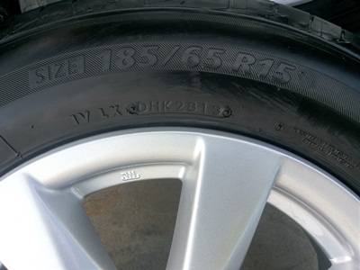 ขายล้อแม็กNISSAN ALMERA VL (รุ่นTOP) พร้อมยางปี13 4 ล้อ