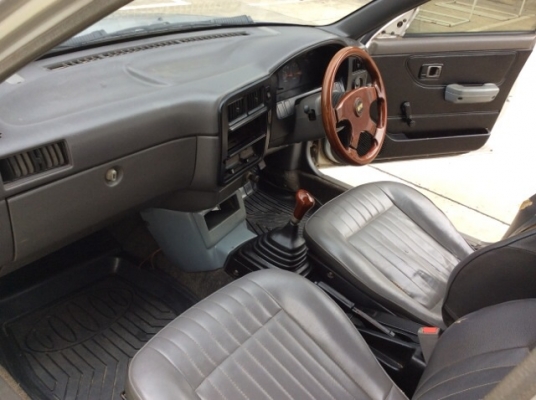 ขายรถ นิสสัน NV ปี 96 เครื่องเดิม 1.6 เกียร์ธรรมดา ภายในเบาะหนัง แอร์เย็น ตัวถังเดิม คานหน้าเดิม ฝากระโปรงเดิม ลอนกระบะสวย สีมีริ้วรอย เครื่องแน่น เกียร์แน่น รถเดิมๆ ไม่มีชน พร้อมใช้ เอกสารพร้อมครับ