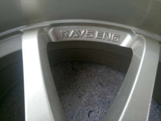 แม๊ค CE 28 ขอบ 17 กว้า 8 ทั้งสี่วง ไม่มีซ่อมคับ