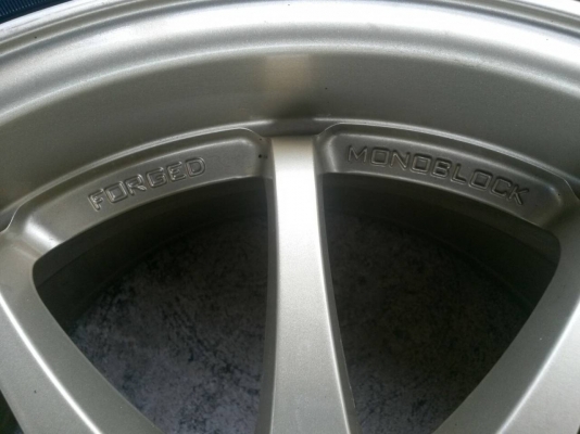 แม๊ค CE 28 ขอบ 17 กว้า 8 ทั้งสี่วง ไม่มีซ่อมคับ