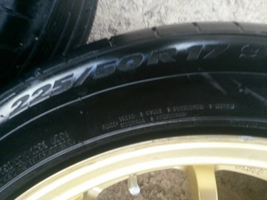 แม๊ค CE 28 ขอบ 17 กว้า 8 ทั้งสี่วง ไม่มีซ่อมคับ