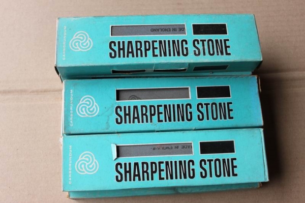 หินลับมีดตราคนป่า MADE IN ENGLAND