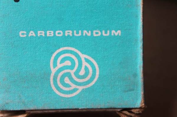 หินลับมีดตราคนป่า MADE IN ENGLAND