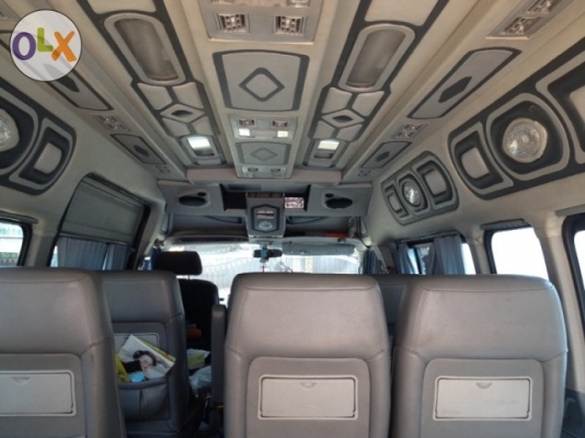 รถตู้ toyota commuter