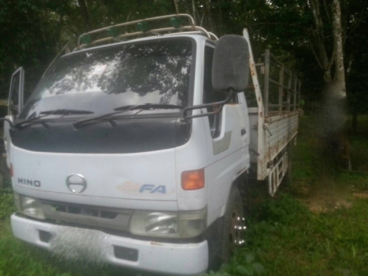 รถฮีโน่ 6 ล้อ รั้ว ( ไม่ดั้ม ) 115 แรงม้า. ปี 48 สนใจติดต่อ 081 - 6079515 รถฮีโน่ 6 ล้อ รั้ว ( ไม่ดั้ม ) 115 แรงม้า. ปี 48 สนใจติดต่อ 081 - 6079515