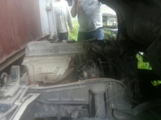 รถฮีโน่ 6 ล้อ รั้ว ( ไม่ดั้ม ) 115 แรงม้า. ปี 48 สนใจติดต่อ 081 - 6079515 รถฮีโน่ 6 ล้อ รั้ว ( ไม่ดั้ม ) 115 แรงม้า. ปี 48 สนใจติดต่อ 081 - 6079515